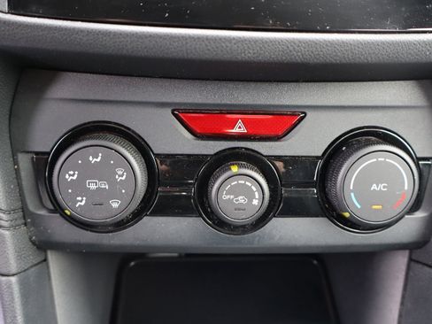 Used 2018 Subaru Crosstrek 2.0i Premium AWD/4WD image 22