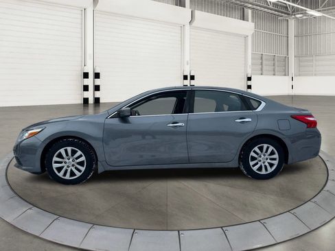 Used 2017 Nissan Altima 2.5 S w/ Power Driver Seat Package image 6