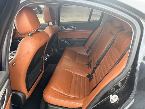 Used 2018 Alfa Romeo Giulia Ti Sport w/ Quick Order Package 22S Sport image 10