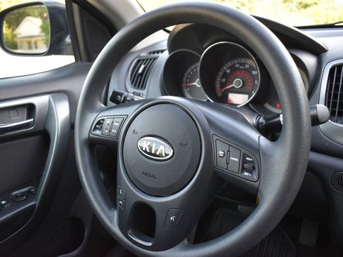 Used 2013 Kia Forte Koup EX FWD image 22