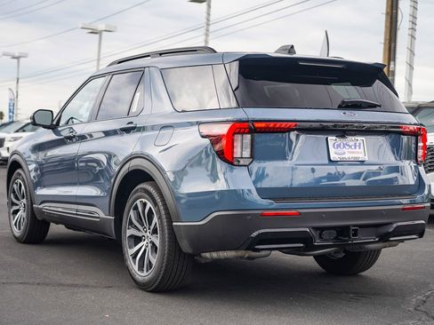 New 2026 Ford Explorer ST-Line RWD image 8