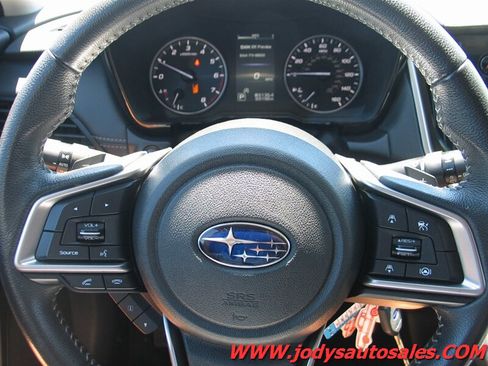 Used 2022 Subaru Outback Premium AWD/4WD image 14