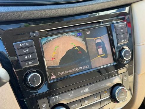 Used 2019 Nissan Rogue SV w/ Premium Package image 20