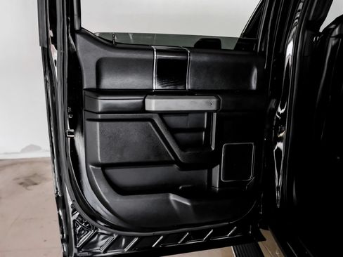 Used 2018 Ford F150 Platinum w/ Equipment Group 701A Luxury AWD/4WD image 39