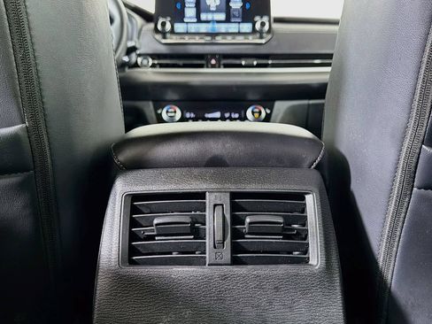 Used 2024 Mitsubishi Outlander SE Black Edition AWD/4WD image 26