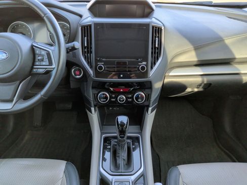 Used 2020 Subaru Forester Limited image 32