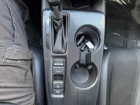 Used 2022 Honda Civic Sport image 32