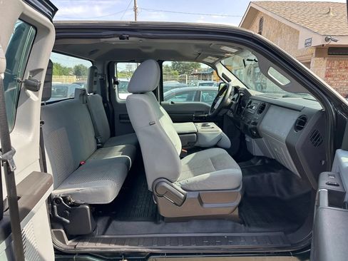 Used 2016 Ford F250 XL w/ Power Equipment Group AWD/4WD image 11