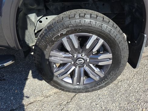 Used 2023 Nissan Titan Platinum Reserve w/ Moonroof Package image 36