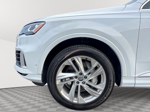 Used 2020 Audi Q7 3.0T Premium Plus AWD/4WD image 19