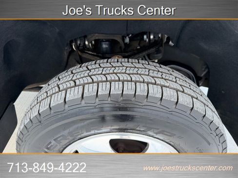 Used 2024 Chevrolet Silverado 3500 LT w/ Convenience Package image 47