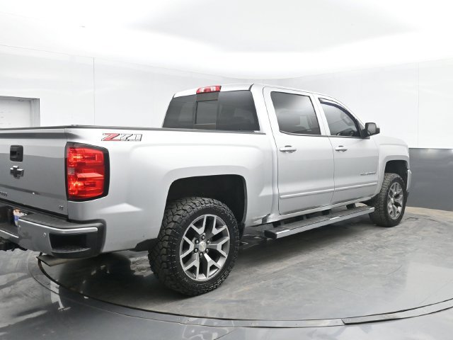 Used 2018 Chevrolet Silverado 1500 LT w/ All Star Edition AWD/4WD image 10