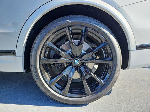 New 2026 BMW X7 xDrive40i w/ Executive Package image 36