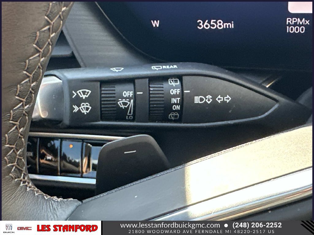 Used 2025 Buick Envision Avenir AWD/4WD image 26