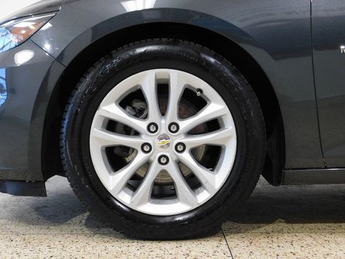 Used 2018 Chevrolet Malibu LT image 23