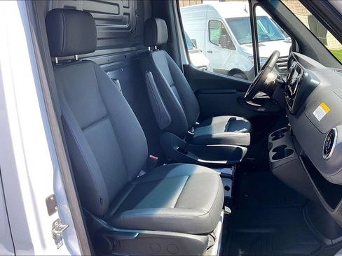 Used 2026 Mercedes-Benz Sprinter 3500 image 6