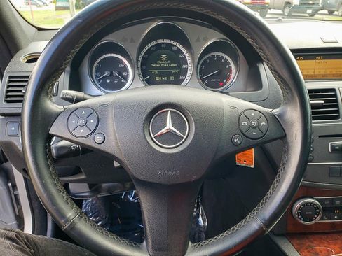 Used 2011 Mercedes-Benz C 300 4MATIC Sedan image 18
