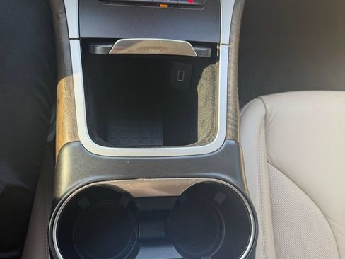 Used 2019 Lincoln Nautilus Select AWD/4WD image 16