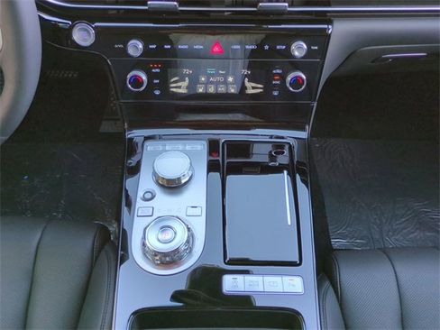 New 2026 Genesis G80 2.5T image 17