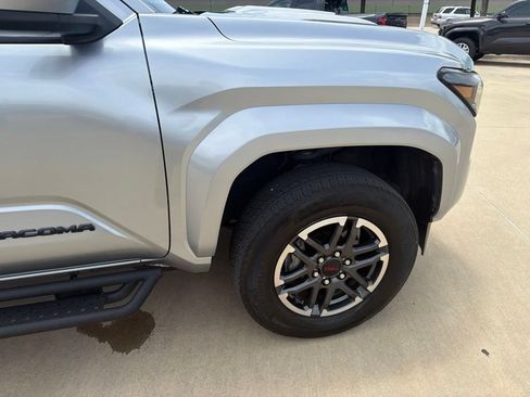 Used 2024 Toyota Tacoma TRD Sport RWD image 16