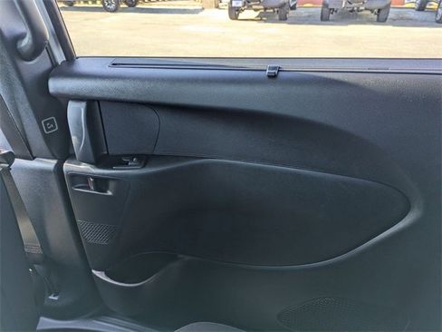 Used 2021 Chrysler Pacifica Touring w/ S Appearance Package image 38