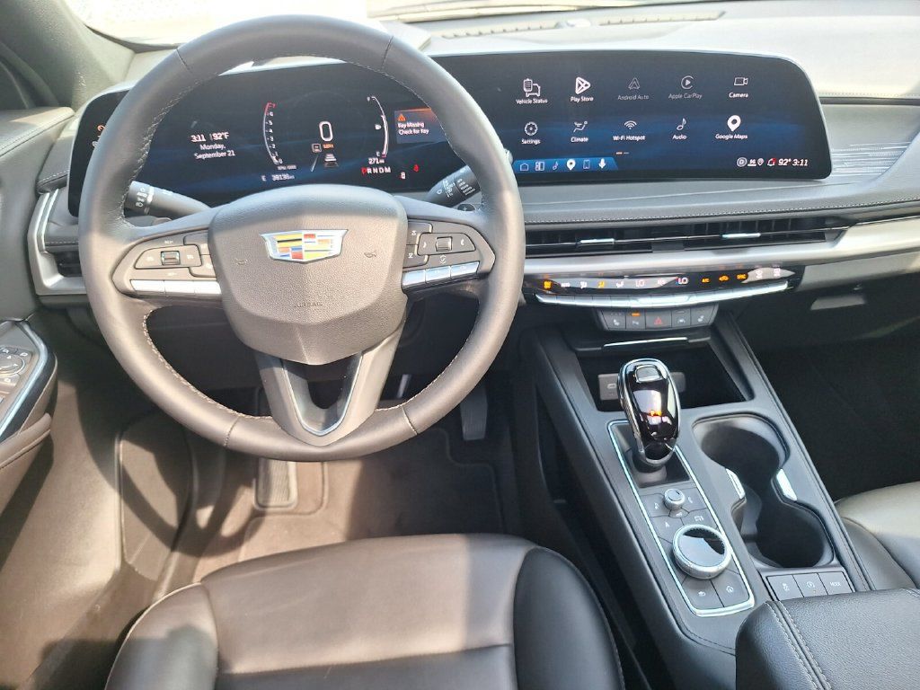 Certified 2025 Cadillac XT4 Premium Luxury w/ Technology Package FWD image 11