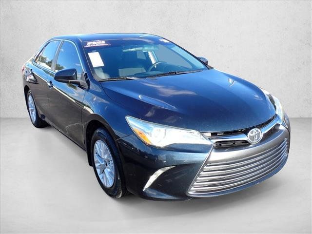 Used 2016 Toyota Camry LE FWD image 4