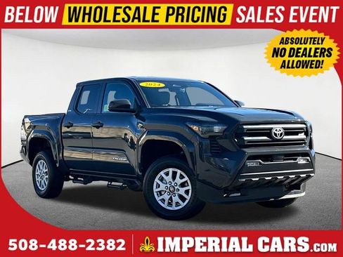Used 2024 Toyota Tacoma SR5 AWD/4WD image 1