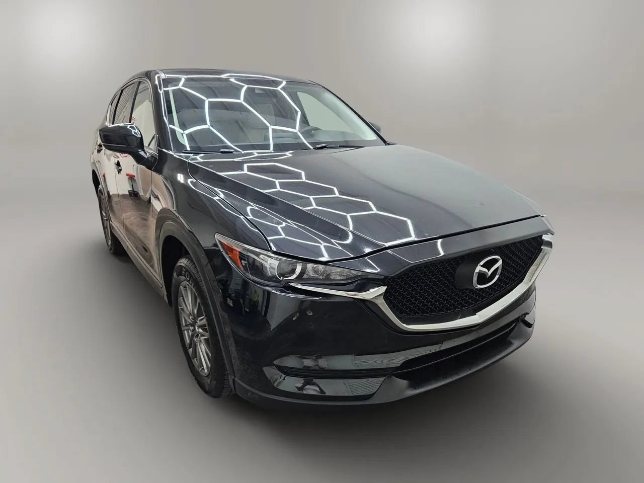 Used 2017 MAZDA CX-5 Sport FWD image 2