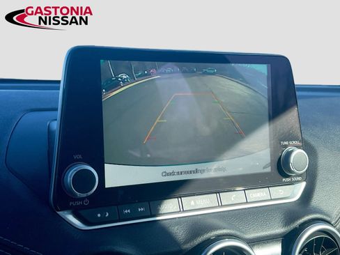 Used 2024 Nissan Sentra SV image 17