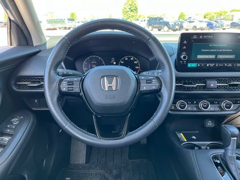 Used 2024 Honda HR-V EX-L image 16