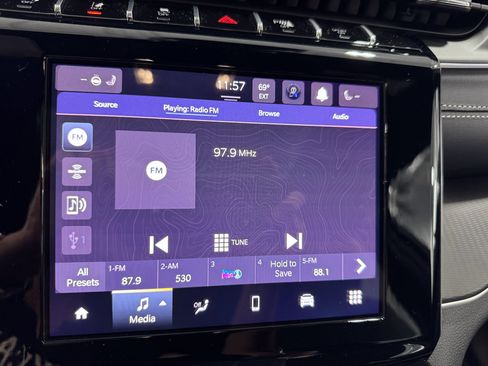 New 2025 Jeep Grand Cherokee L Altitude image 37