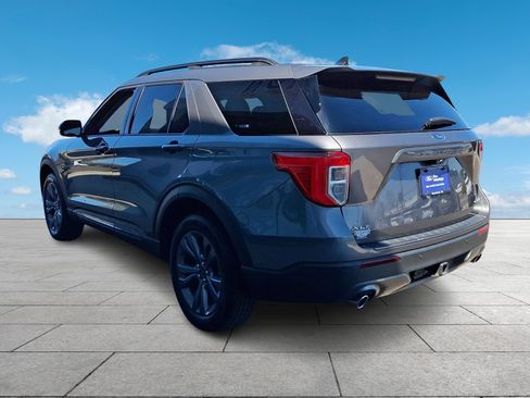 Certified 2023 Ford Explorer XLT w/ Equipment Group 202A image 4