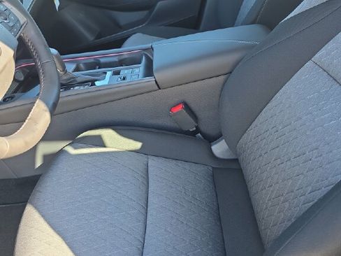 New 2026 Nissan Sentra SV FWD image 5