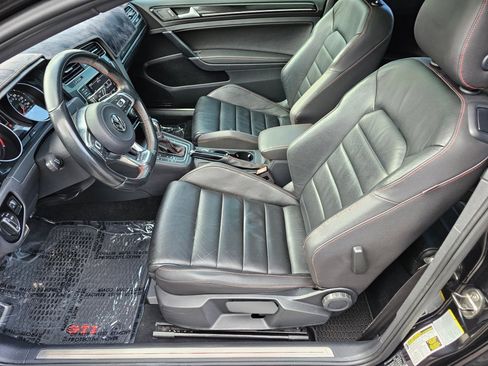 Used 2015 Volkswagen GTI SE image 21