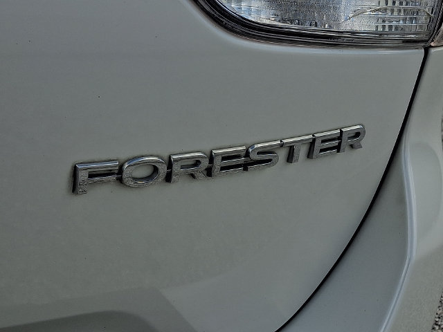 Used 2021 Subaru Forester Premium AWD/4WD image 32