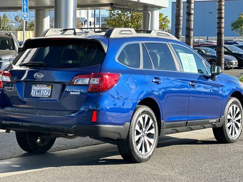 Used 2017 Subaru Outback 2.5i Limited image 4