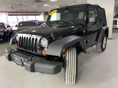 Used 2013 Jeep Wrangler Sport w/ Connectivity Group image 3