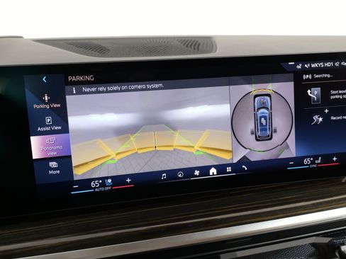 Used 2025 BMW X7 xDrive40i w/ Premium Package AWD/4WD image 57