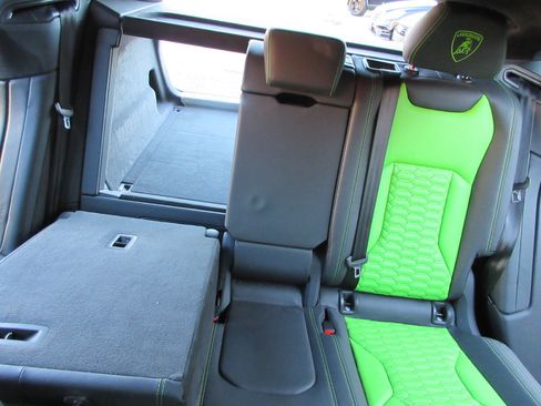 Used 2022 Lamborghini Urus image 41