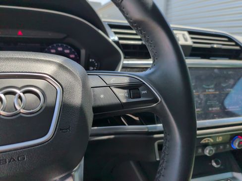 Used 2019 Audi Q3 2.0T Premium Plus AWD/4WD image 19