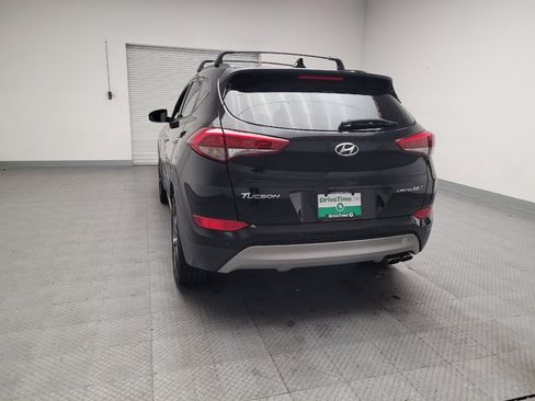 Used 2017 Hyundai Tucson Limited w/ Limited Ultimate Package 03 FWD image 6