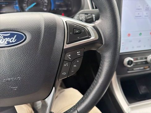 Used 2024 Ford Edge SEL image 38