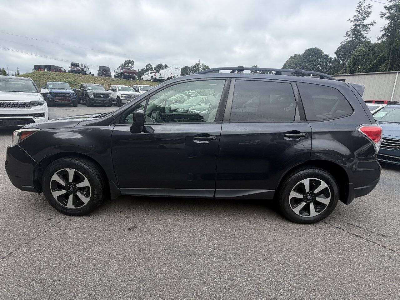 Used 2018 Subaru Forester 2.5i Premium AWD/4WD image 8