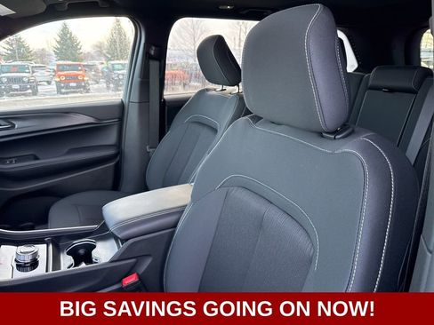 New 2025 Jeep Grand Cherokee Laredo X image 23