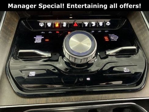 Used 2022 Jeep Grand Wagoneer Series II w/ Convenience Group III image 18