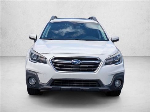 Used 2018 Subaru Outback 2.5i Limited AWD/4WD image 2