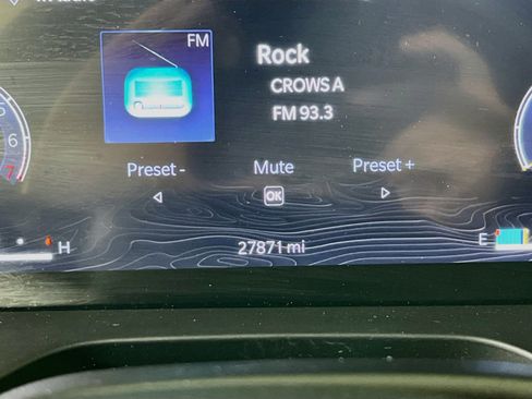 Used 2023 Jeep Grand Cherokee Altitude AWD/4WD image 12