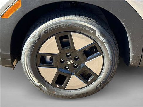 Certified 2026 Hyundai Santa Fe SEL FWD image 10