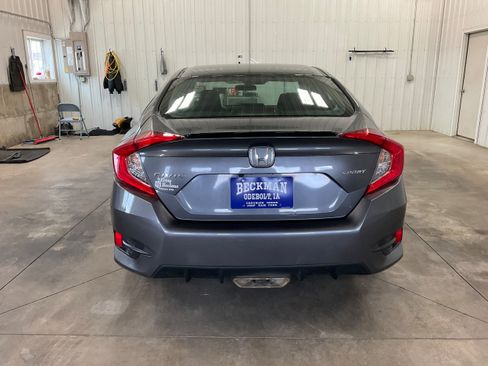Used 2021 Honda Civic Sport image 4